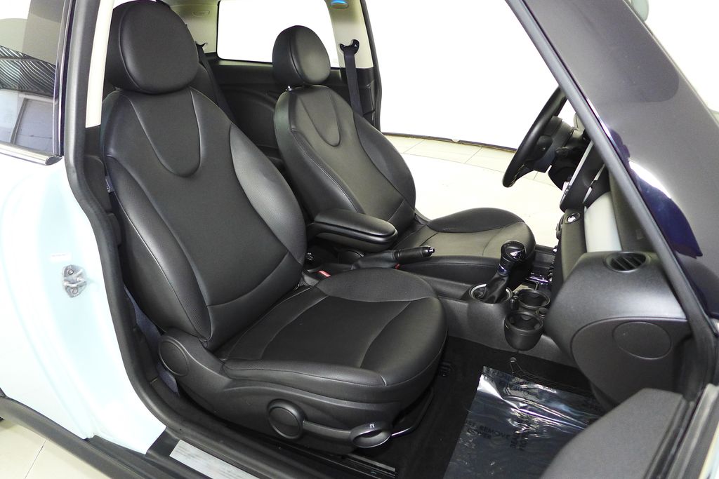 Thumbnail: 2013 MINI Cooper - 19