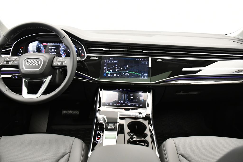 Thumbnail: 2025 Audi Q7 - 19