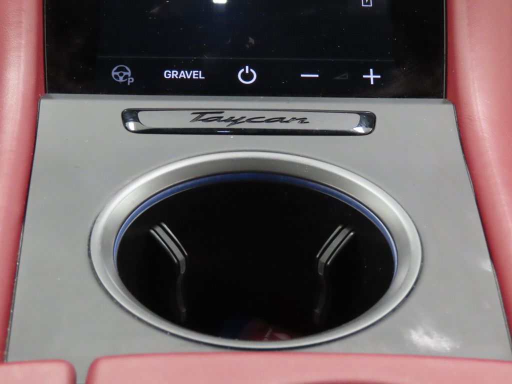 Thumbnail: 2023 Porsche Taycan - 30