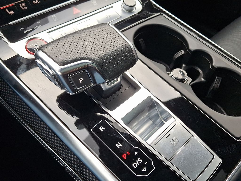 Thumbnail: 2023 Audi SQ7 - 15