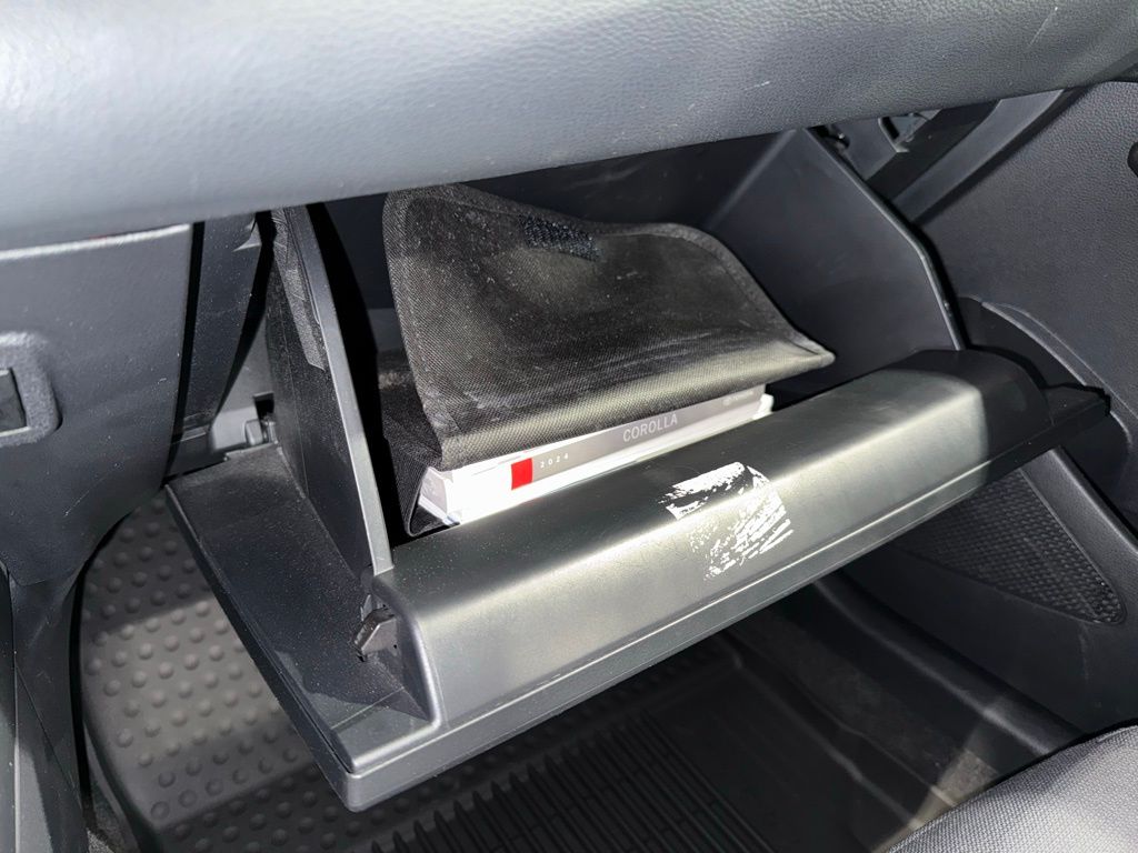 Thumbnail: 2024 Toyota Corolla - 26