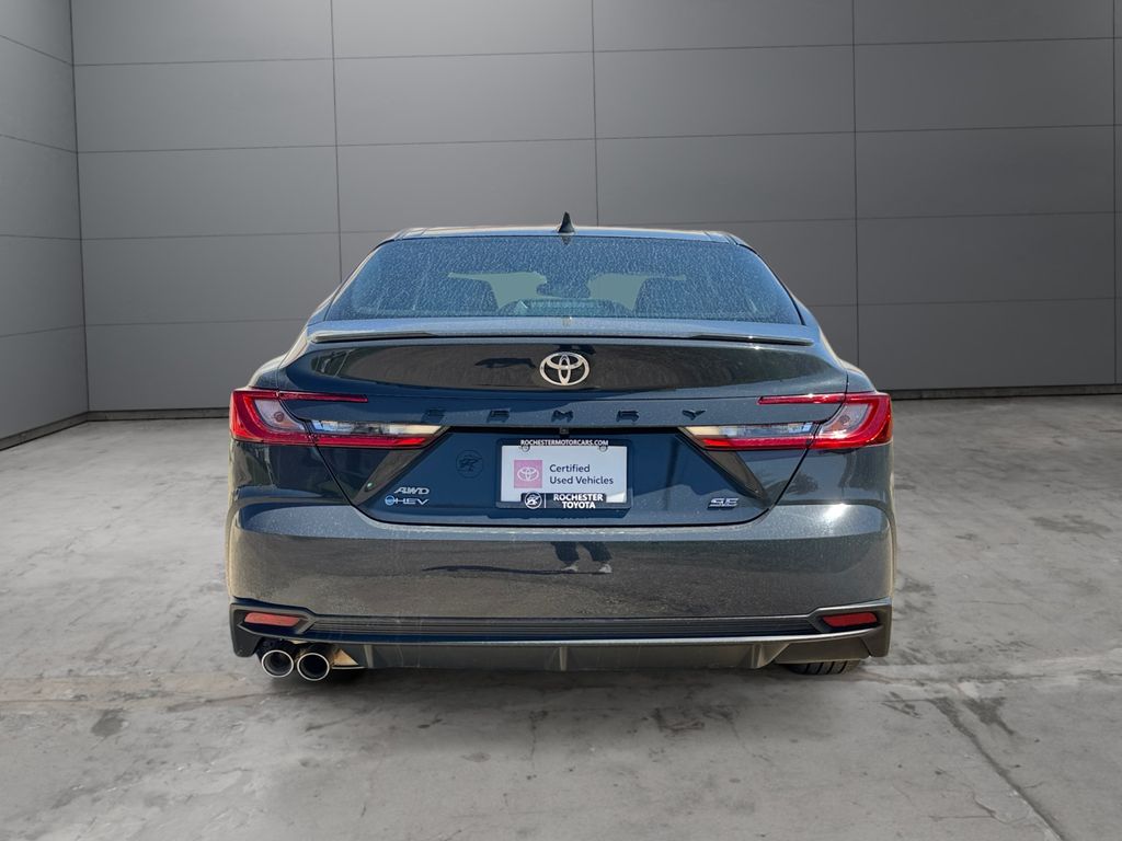 View vehicle photo 4