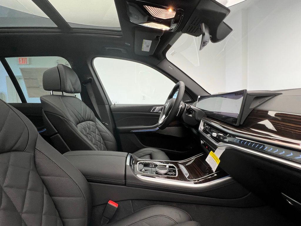 Thumbnail: 2026 BMW X5 - 6