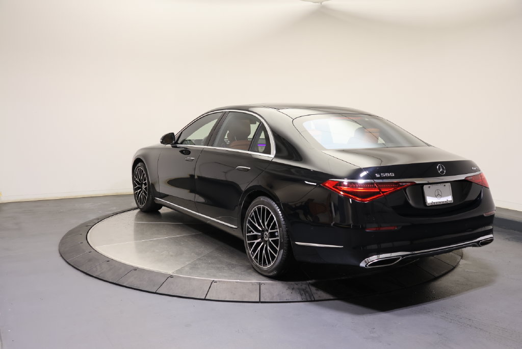 Thumbnail: 2023 Mercedes-Benz S-Class - 5