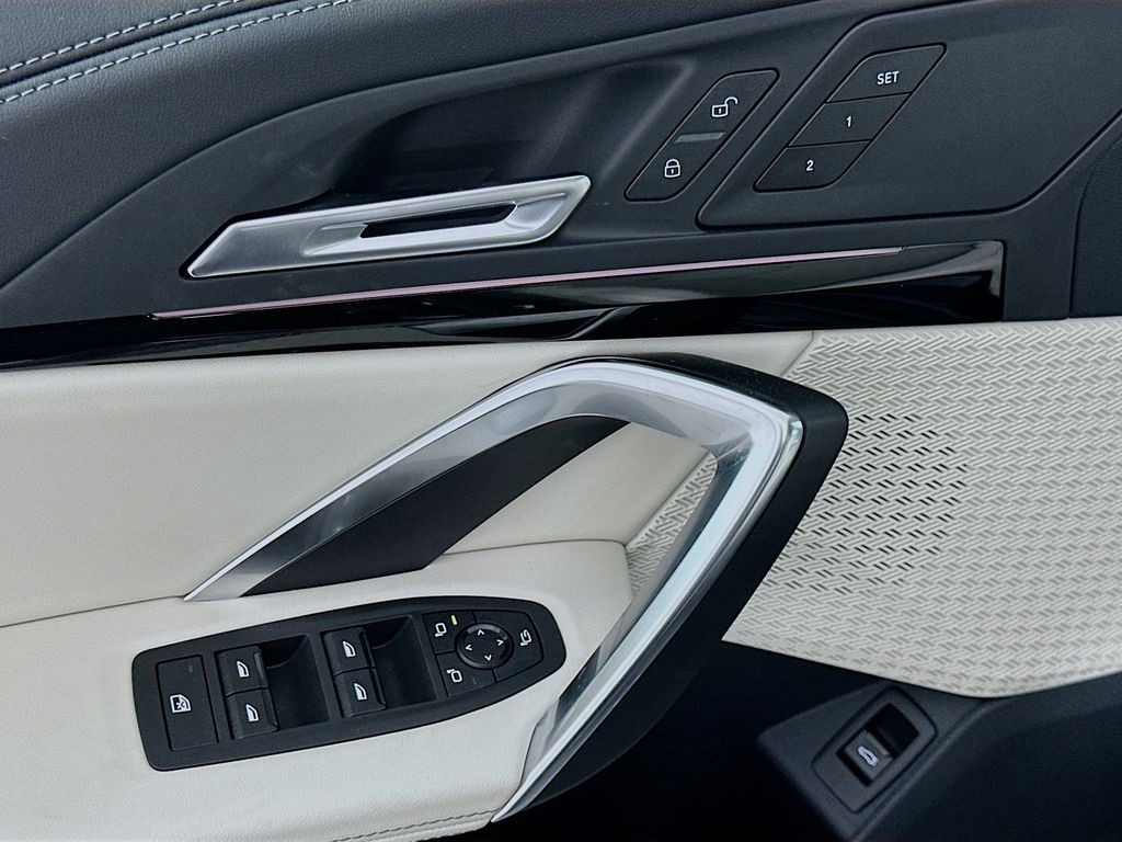 Thumbnail: 2026 BMW X1 - 20