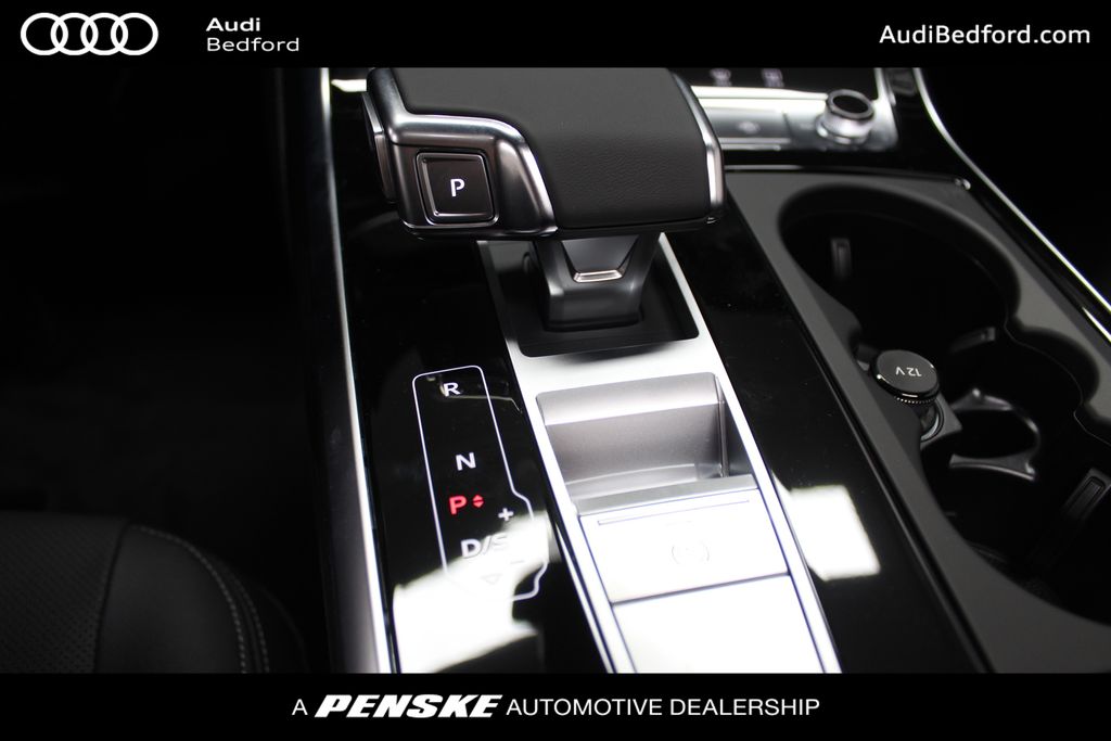 Thumbnail: 2026 Audi Q8 - 18