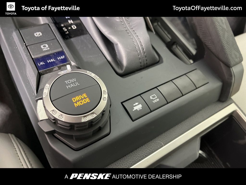 2025 Toyota Tacoma Limited 31