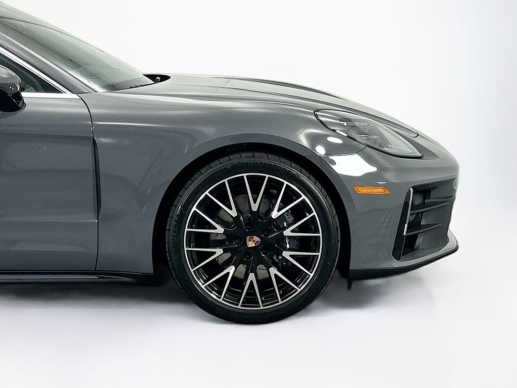 Thumbnail: 2026 Porsche Panamera - 11