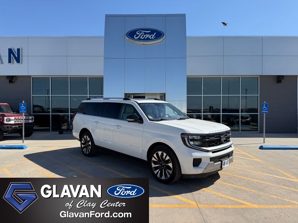 White Metallic 2025 Ford Expedition SUV / Crossover Four-Wheel Drive Automatic