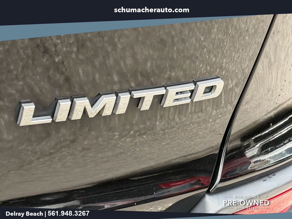 used 2019 Jeep Cherokee car, priced at $12,777