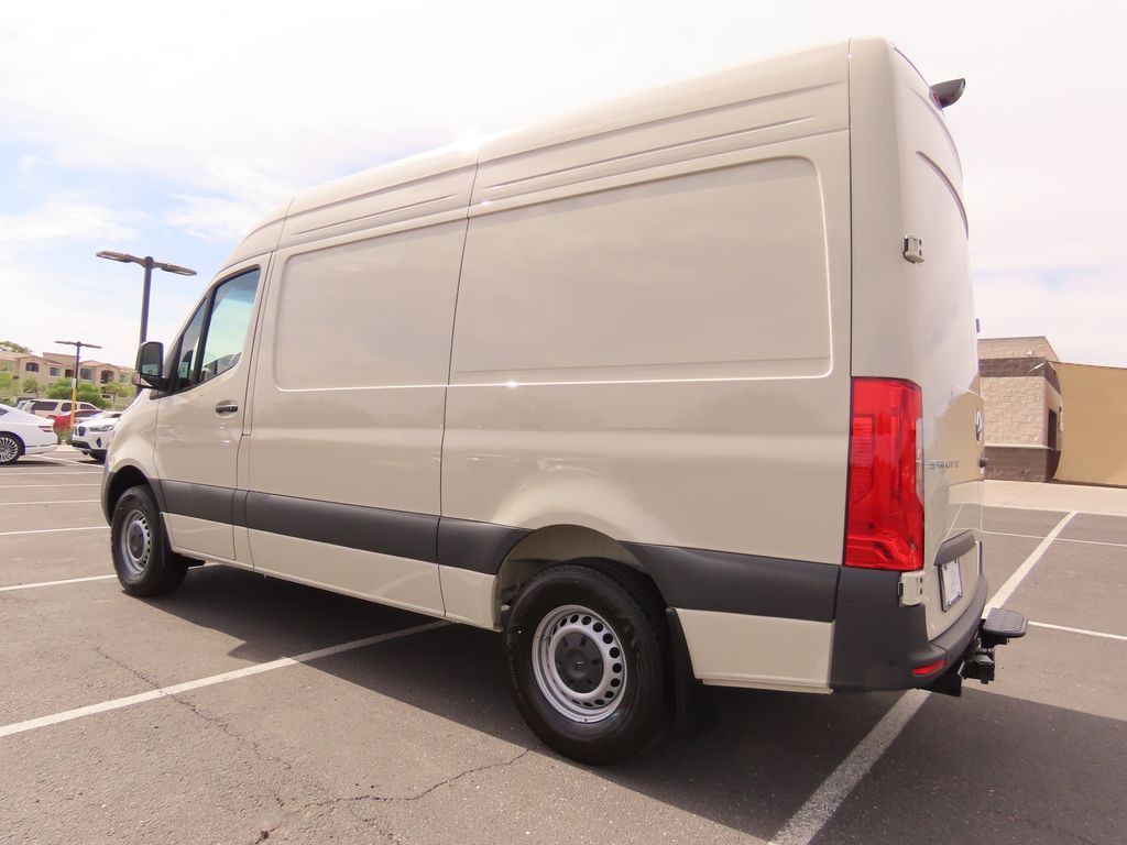 2025 Mercedes-Benz Sprinter 2500 7