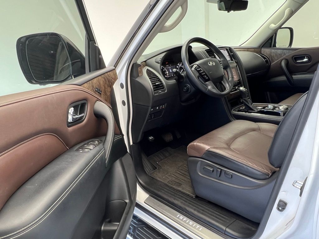 2021 INFINITI QX80 Premium Select 29