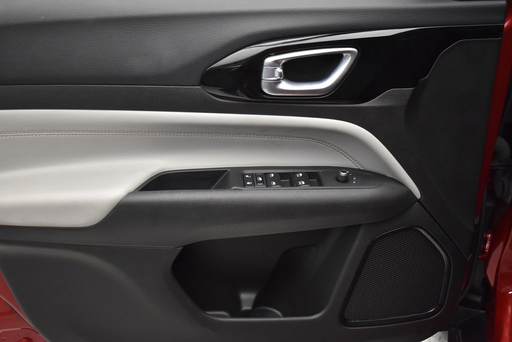 Thumbnail: 2025 Jeep Compass - 11