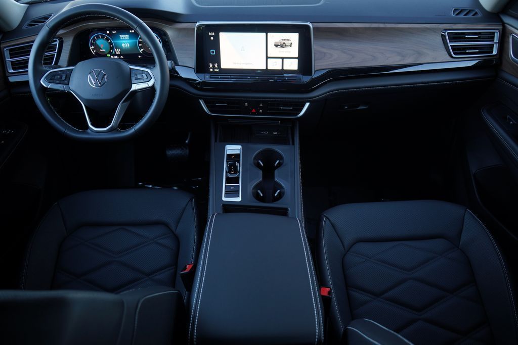 Thumbnail: 2026 Volkswagen Atlas - 9