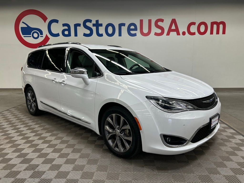 Bright White Clearcoat 2019 Chrysler Pacifica Limited FWD Minivan Front-Wheel Drive 9-Speed Automatic