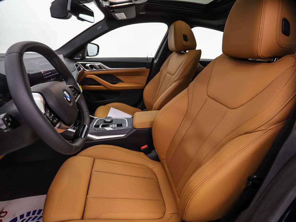 Thumbnail: 2026 BMW 4 Series - 11