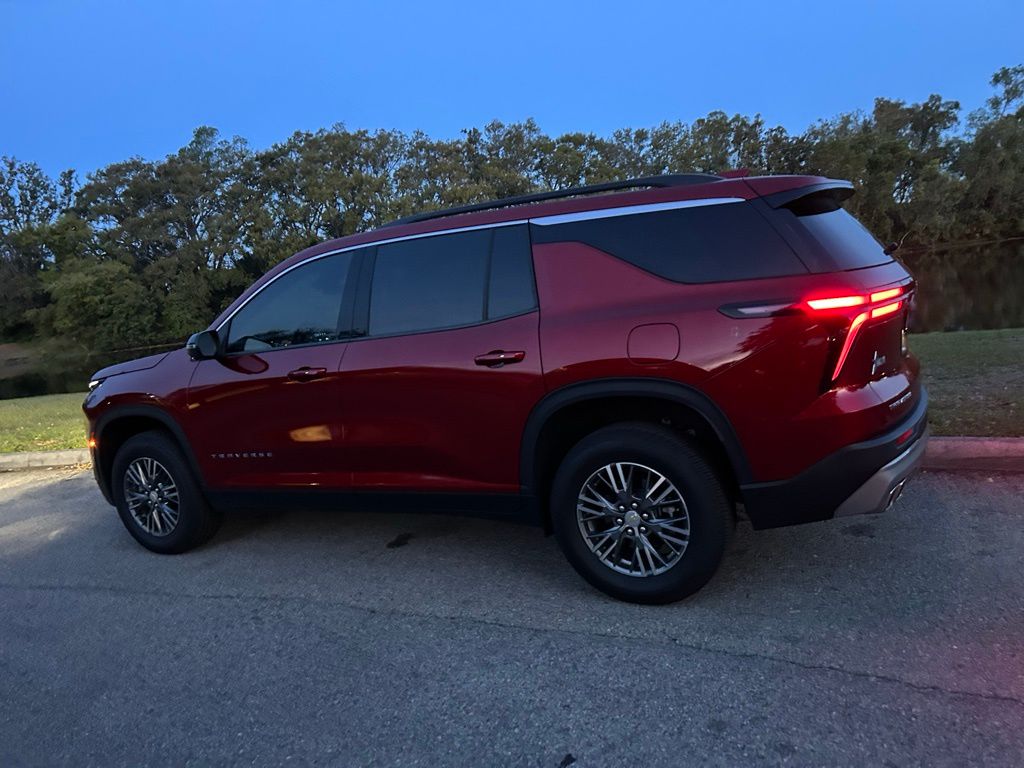 Thumbnail: 2024 Chevrolet Traverse - 3