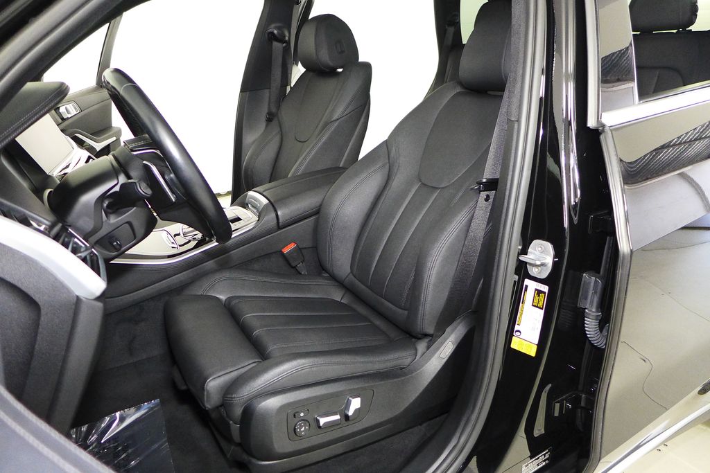 Thumbnail: 2020 BMW X5 - 21