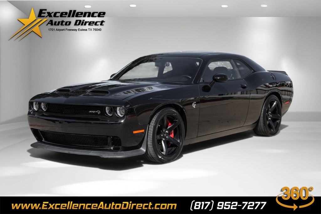 Pitch Black Clearcoat 2020 Dodge Challenger Coupe Rear-Wheel Drive 8-Speed Automatic