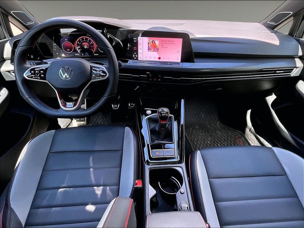2024 Volkswagen Golf GTI — photo 17