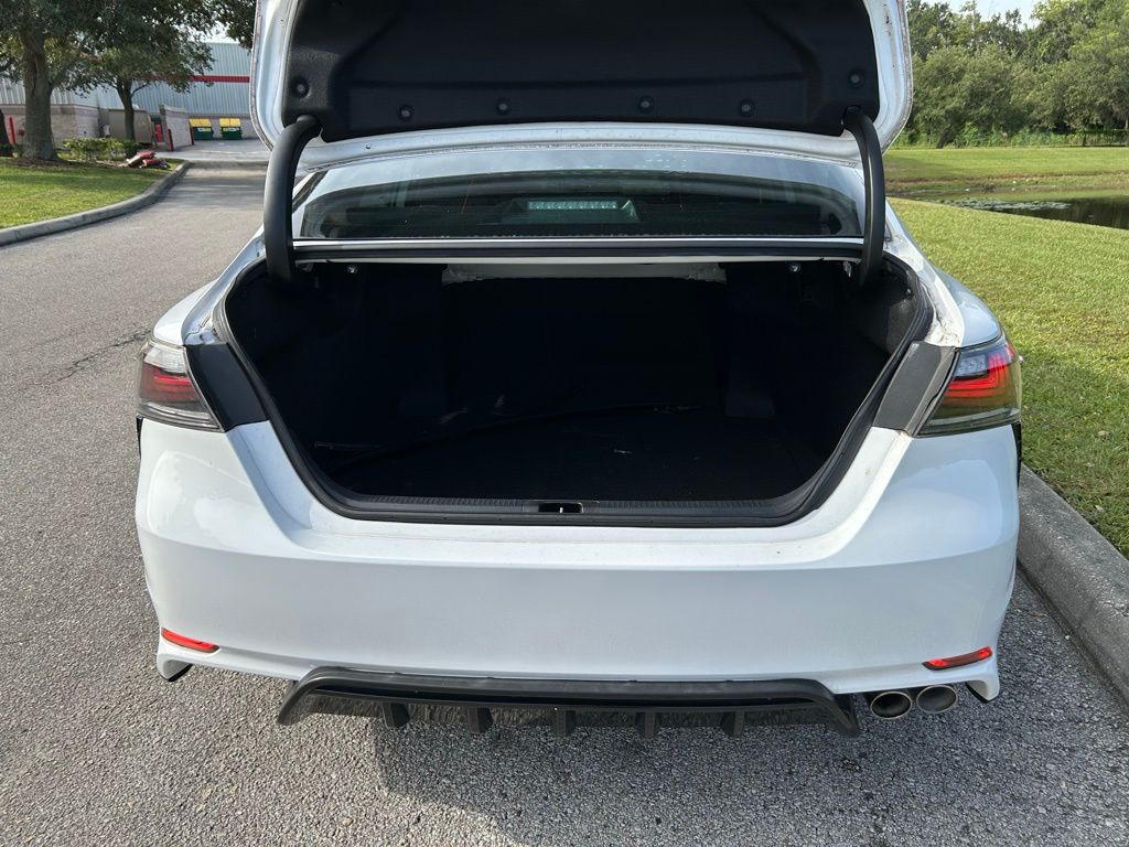 Thumbnail: 2020 Toyota Camry - 10