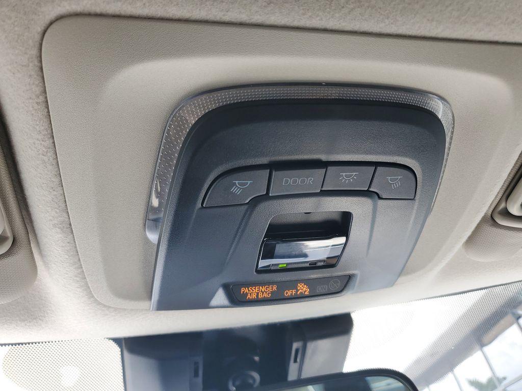 2023 Toyota Corolla LE photo 28