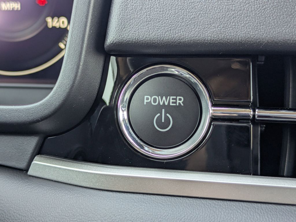 2025 Mitsubishi Outlander Plug-in Hybrid SE - Photo 32
