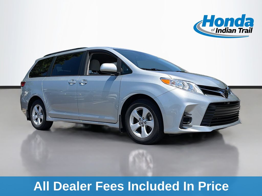 Celestial Silver Metallic 2020 Toyota Sienna LE 7-Passenger FWD with Auto-Access Seat Minivan Front-Wheel Drive 8-Speed Automatic
