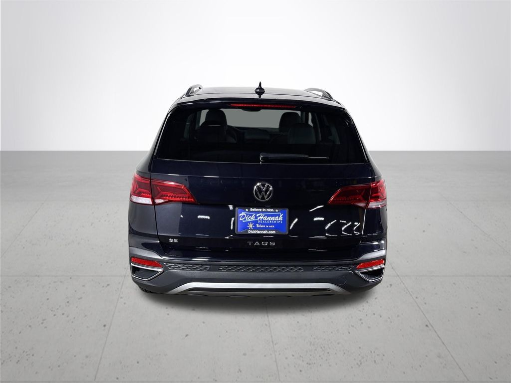 2024 Volkswagen Taos 1.5T SE