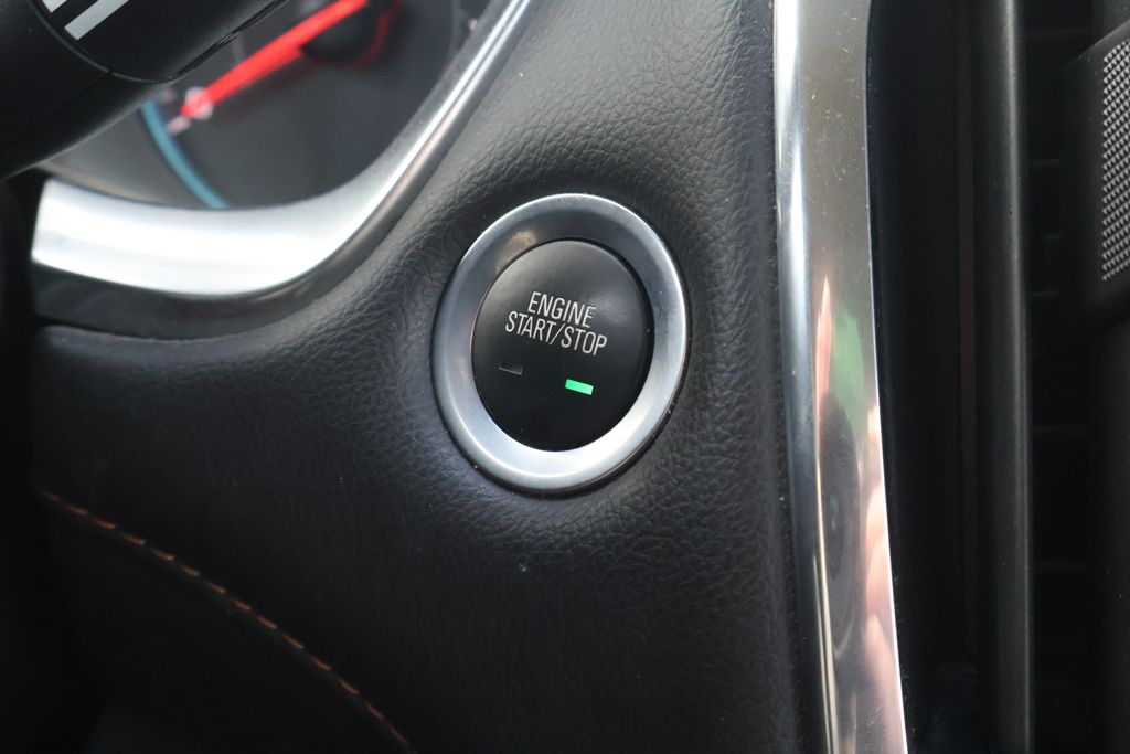 Thumbnail: 2018 Chevrolet Traverse - 28