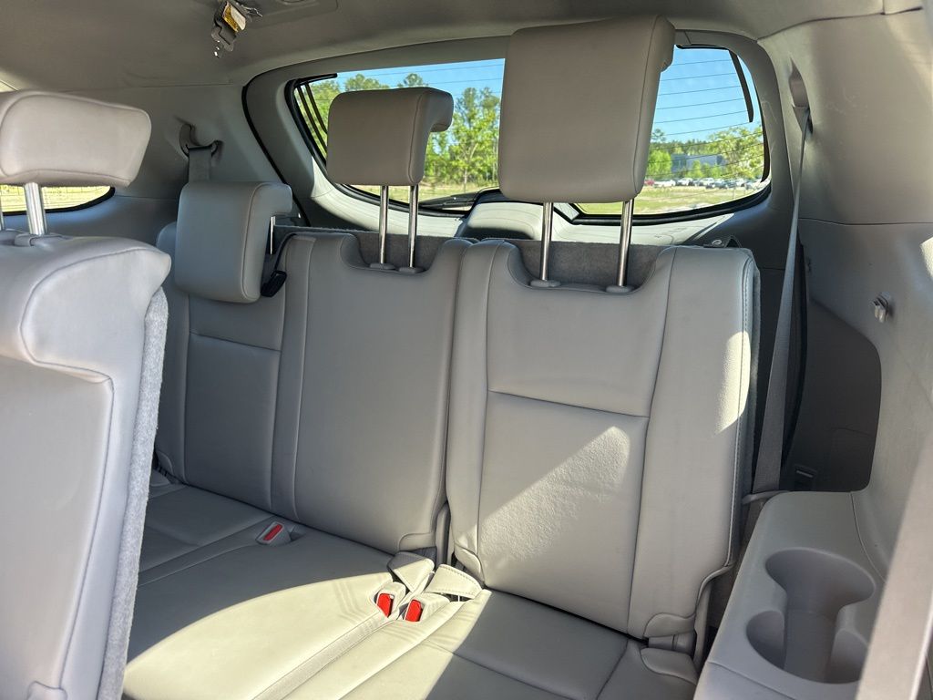 2019 Celestial Silver Metallic Toyota Highlander XLE FWD SUV