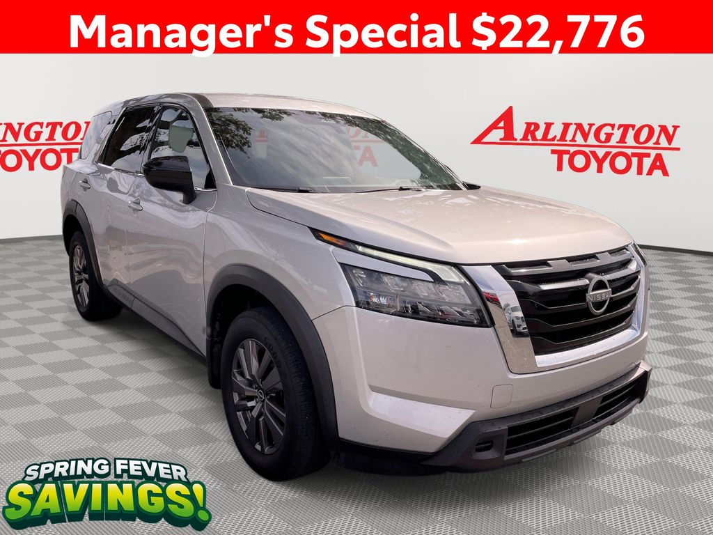 2023 Nissan Pathfinder S
