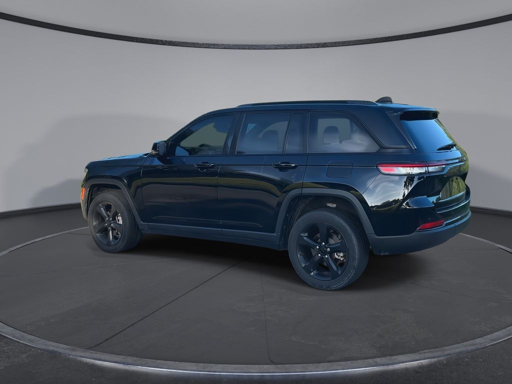 Thumbnail: 2023 Jeep Grand Cherokee - 6