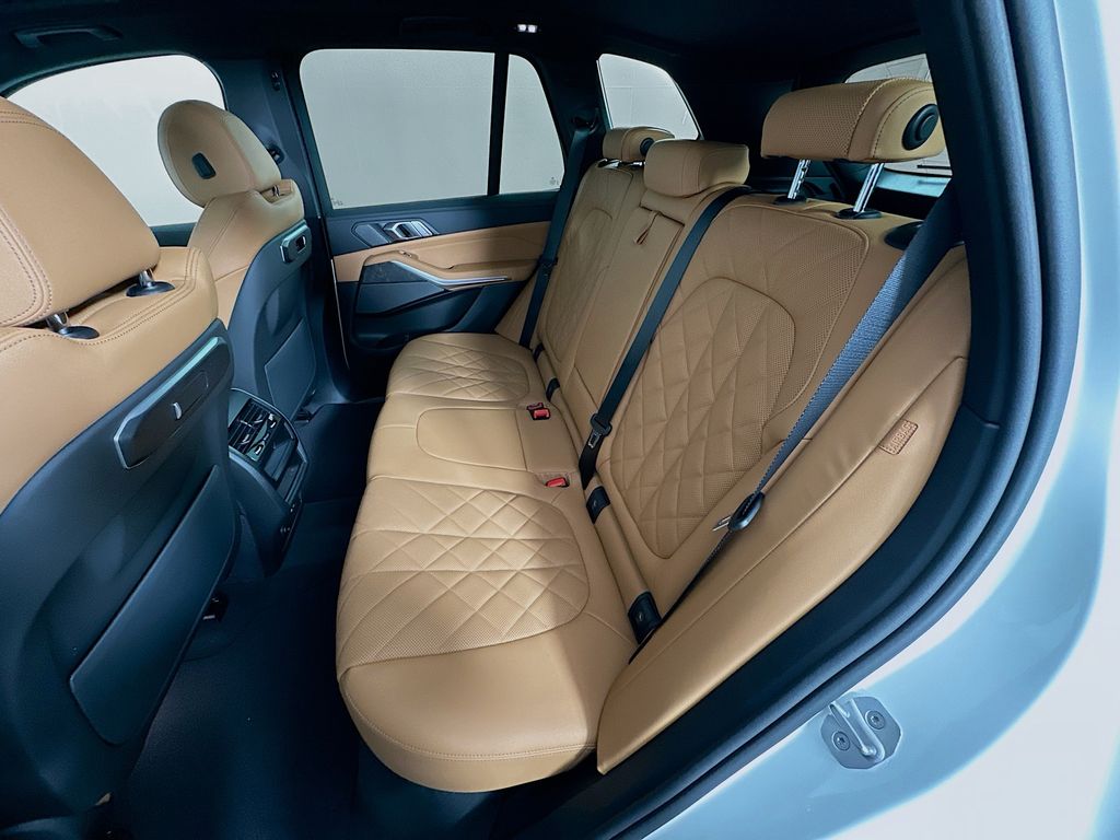 2026 BMW X5 sDrive40i 17