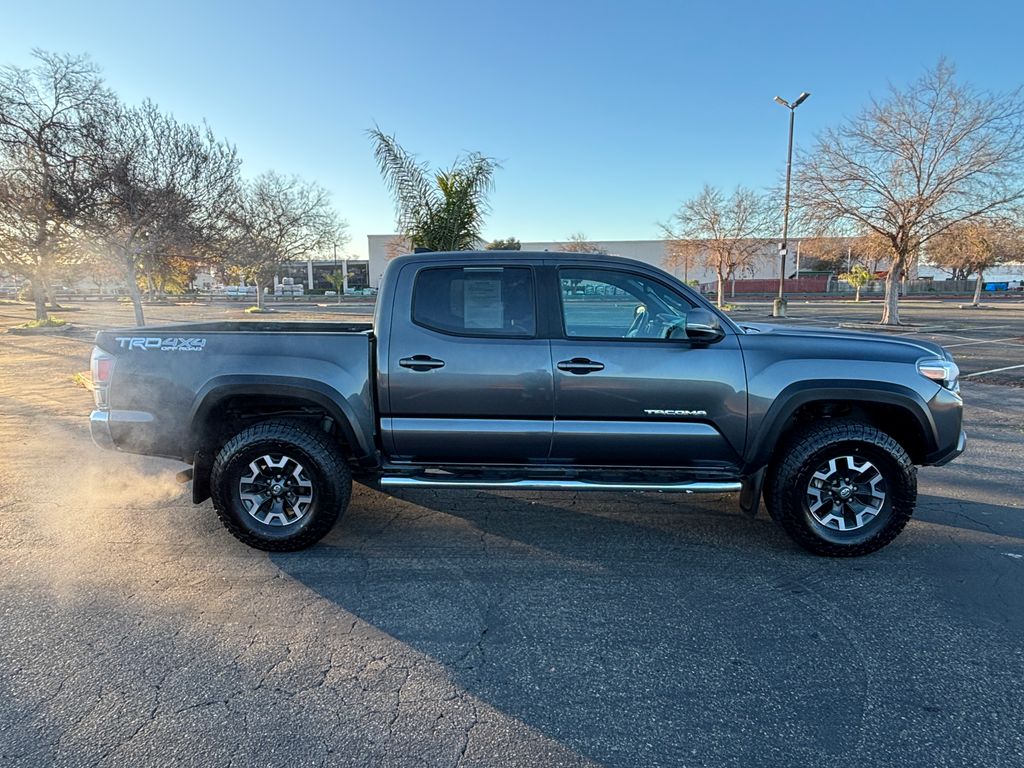 Thumbnail: 2022 Toyota Tacoma - 4