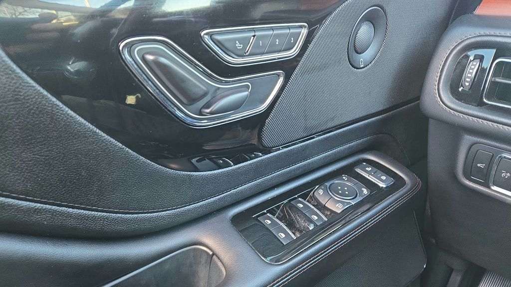 2024 Lincoln Aviator