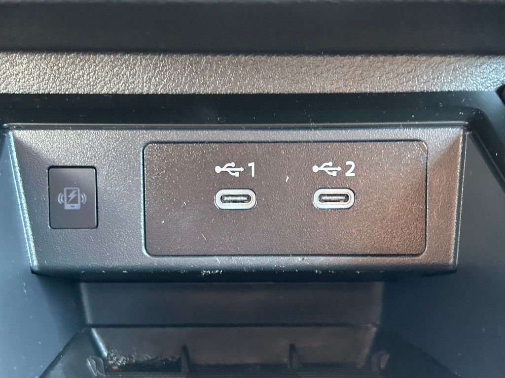Used 2025 Nissan Kicks SUV