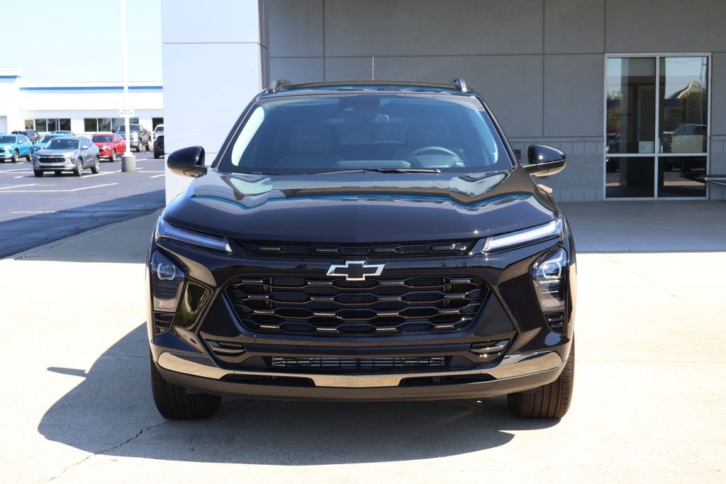 Thumbnail: 2026 Chevrolet Trax - 2