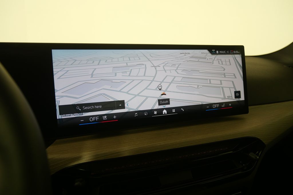 Thumbnail: 2025 BMW 3 Series - 26