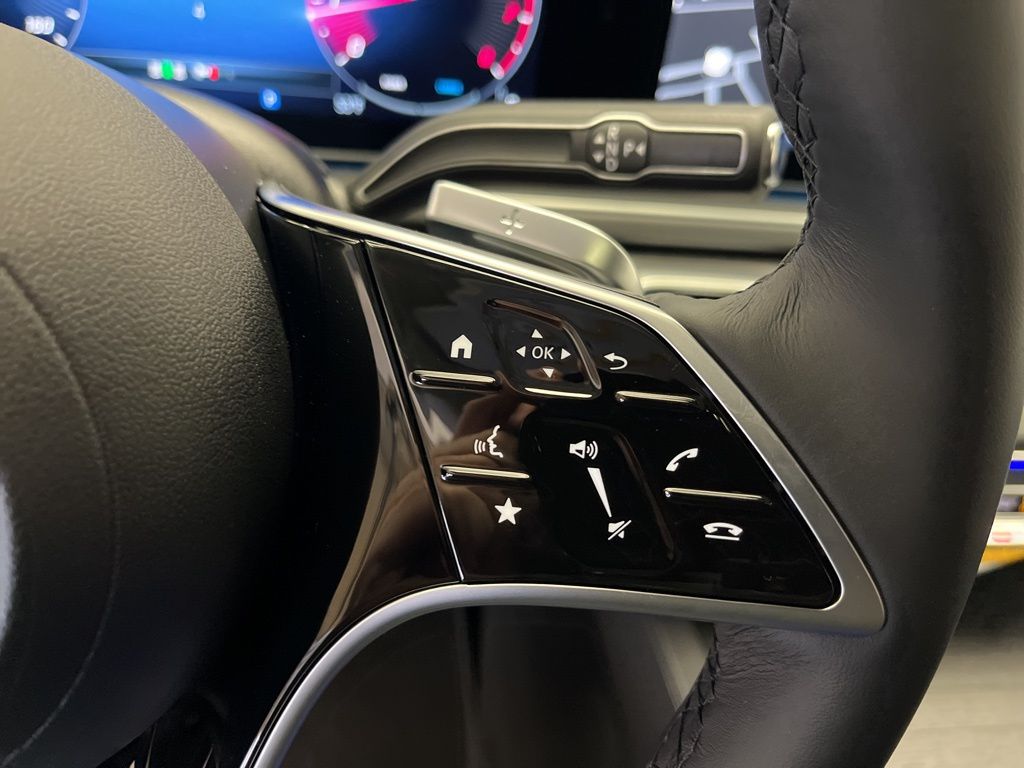 Thumbnail: 2026 Mercedes-Benz GLE - 16