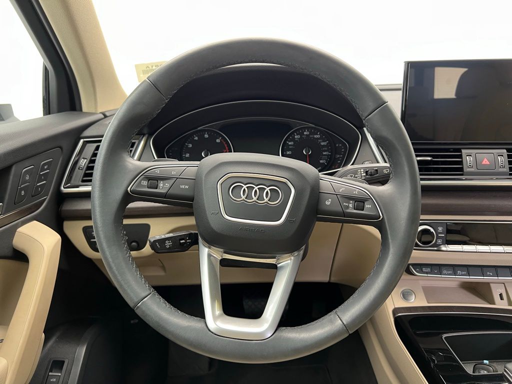 Thumbnail: 2023 Audi Q5 - 17