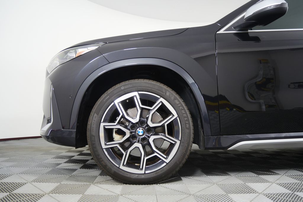 Thumbnail: 2023 BMW X1 - 7