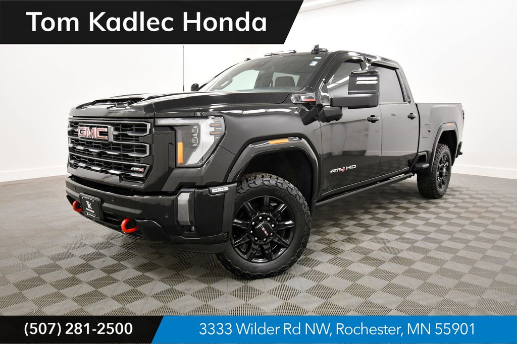 2024 GMC Sierra 3500HD AT4 Crew Cab 4WD