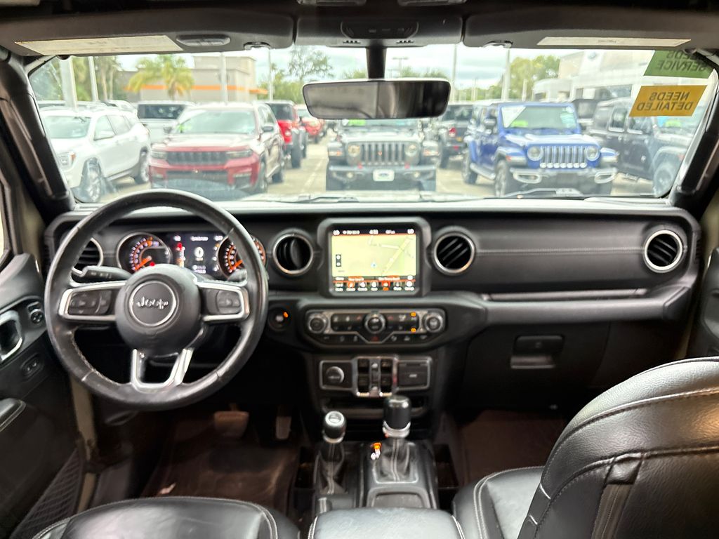Used 2020 Green Jeep Overland image 8