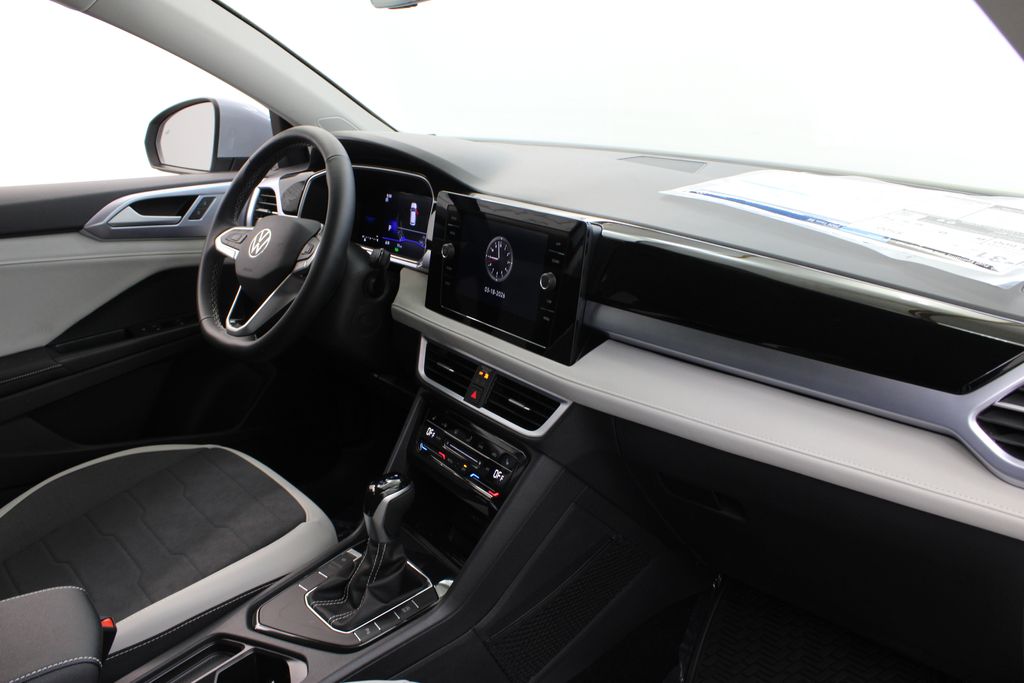 new 2026 Volkswagen Taos car
