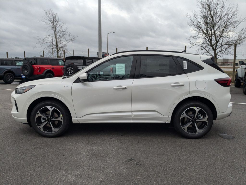 2025 Ford Escape ST-Line Elite