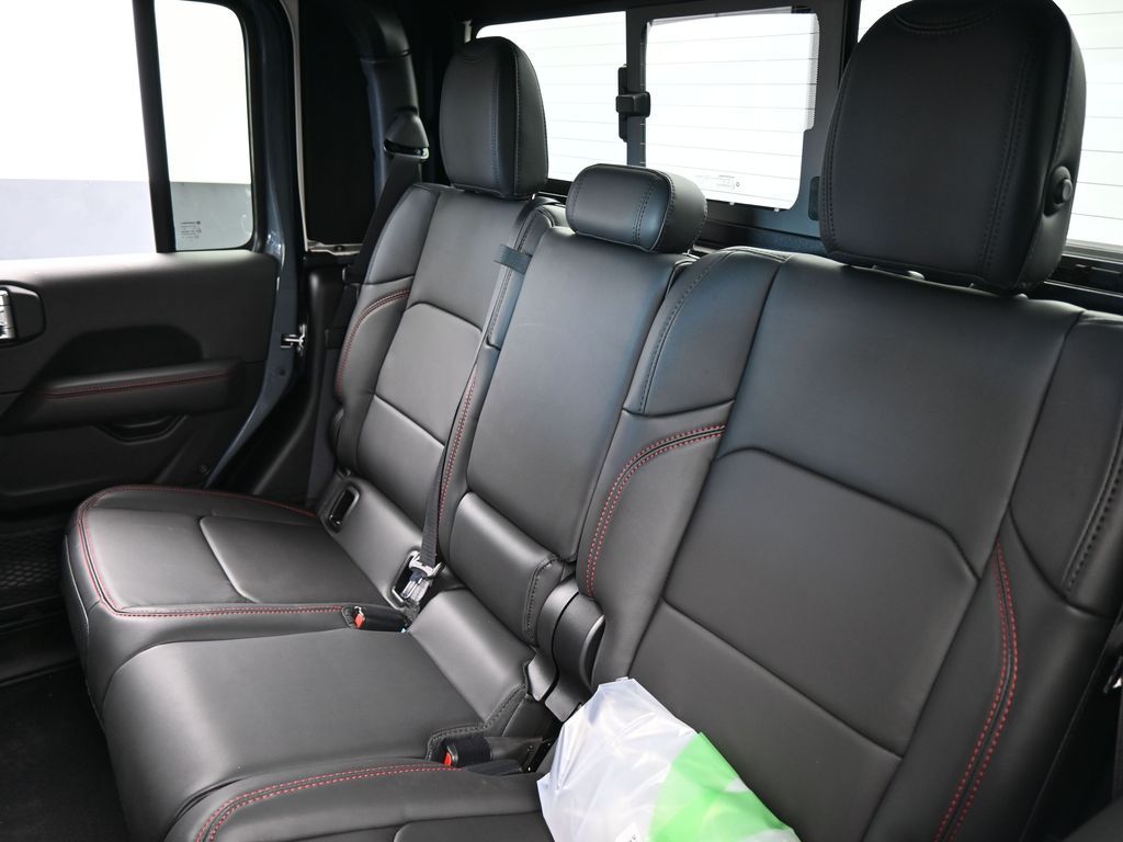 New 2026 Anvil Clearcoat Jeep Rubicon image 29