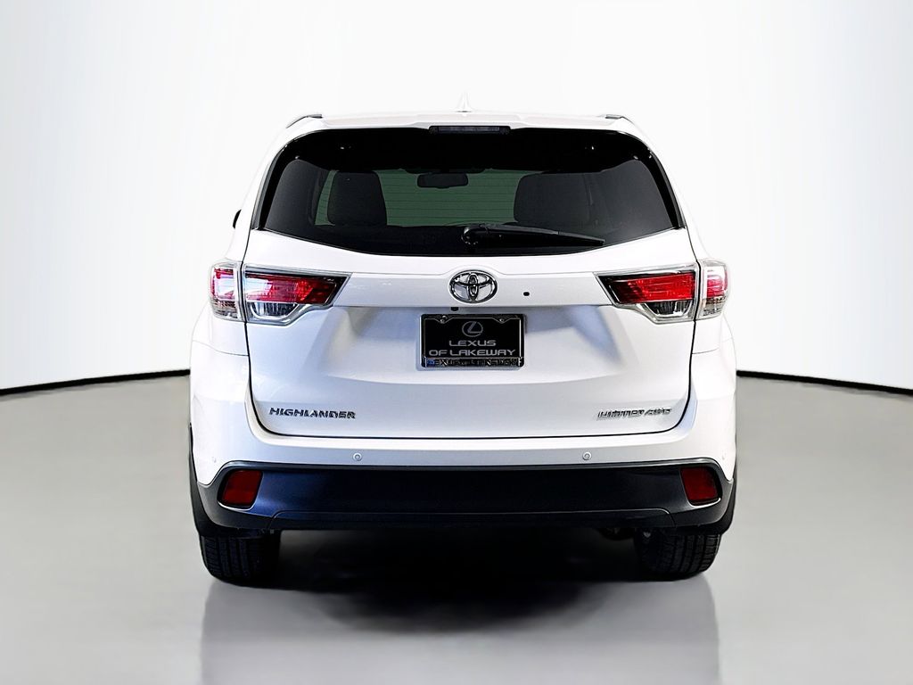Thumbnail: 2015 Toyota Highlander - 6