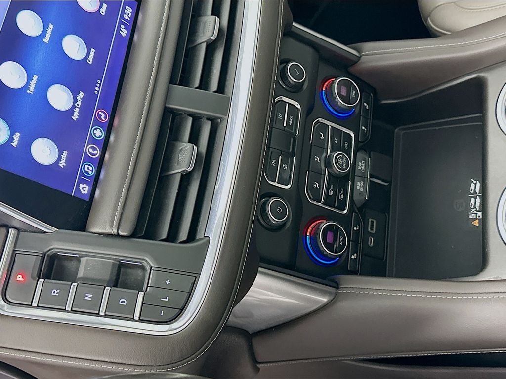 Thumbnail: 2021 Chevrolet Tahoe - 16