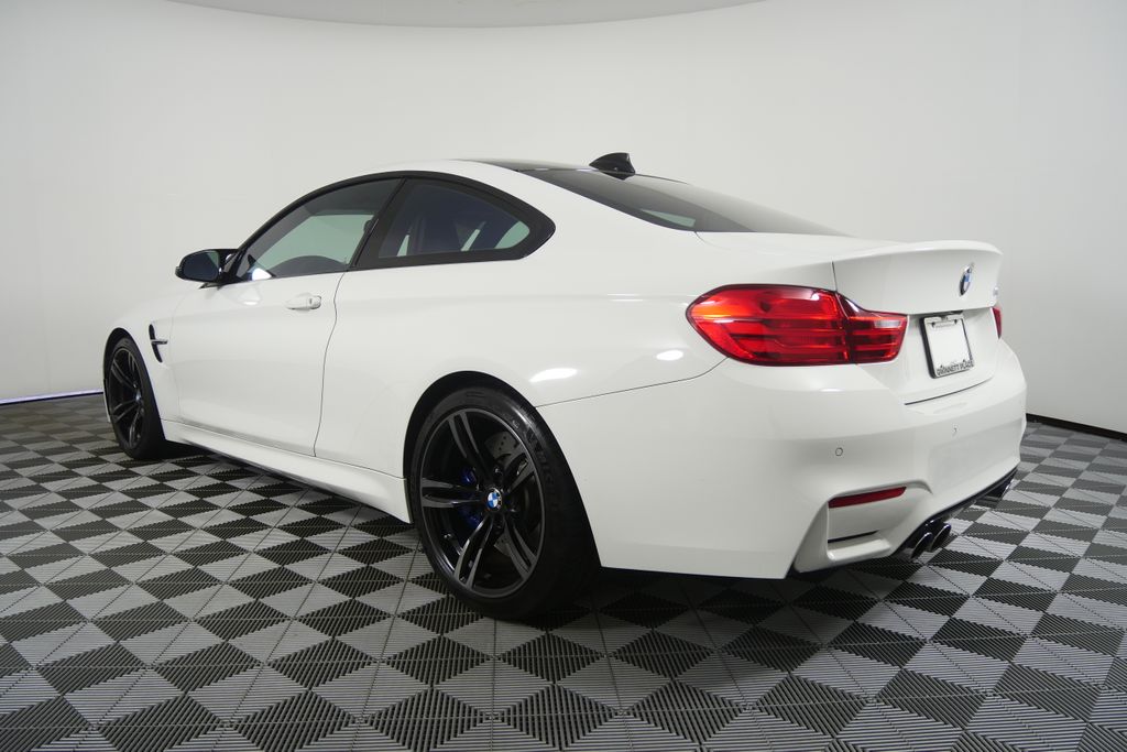 Thumbnail: 2015 BMW M4 - 6